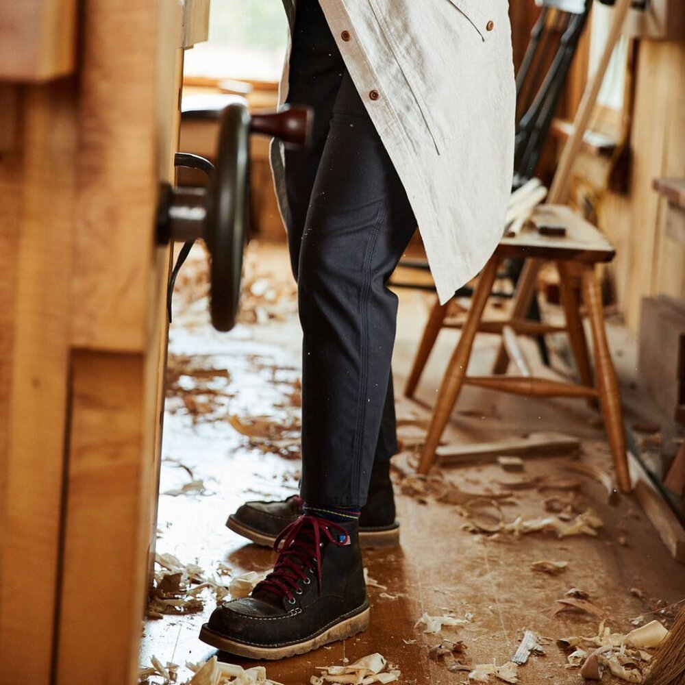 NWT Duluth Trading Company Fire Hose COOLMAX Slim Leg Crop Pants in Charcoal, 12